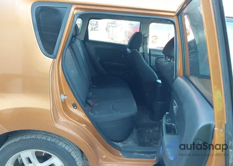 2011 Kia Soul + z USA, uszkodzony, nr VIN KNDJT2A20B7204282